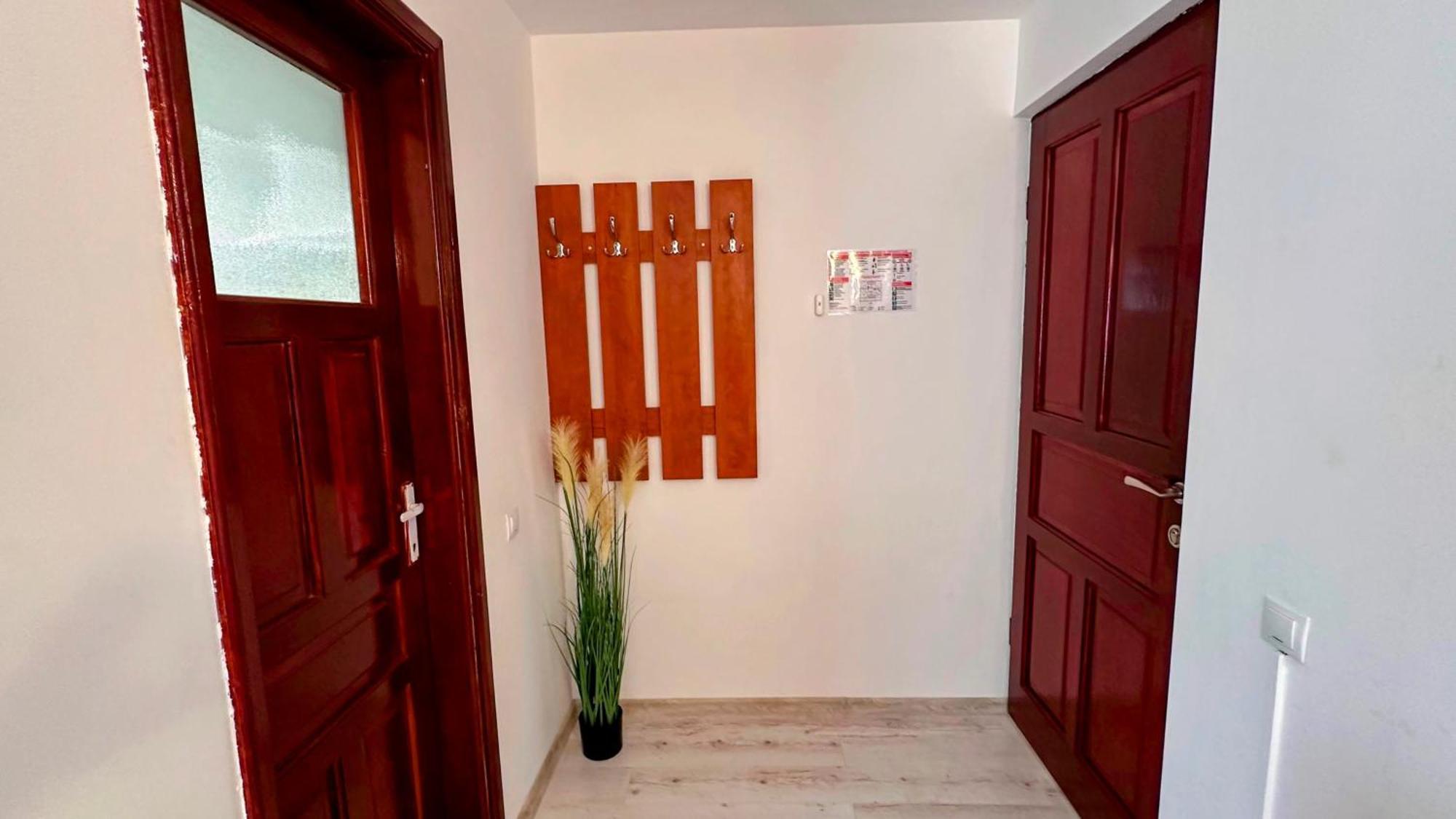 Valea Alba View - Self Check-In Hotell Buşteni Exteriör bild