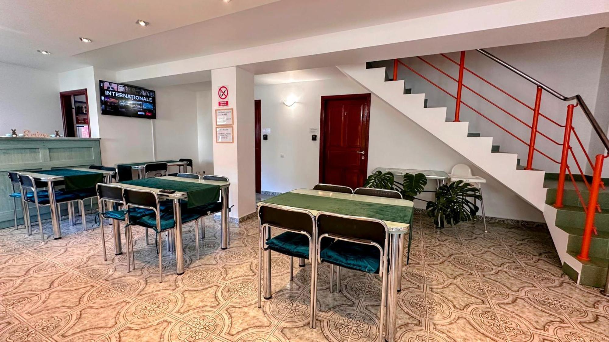 Valea Alba View - Self Check-In Hotell Buşteni Exteriör bild