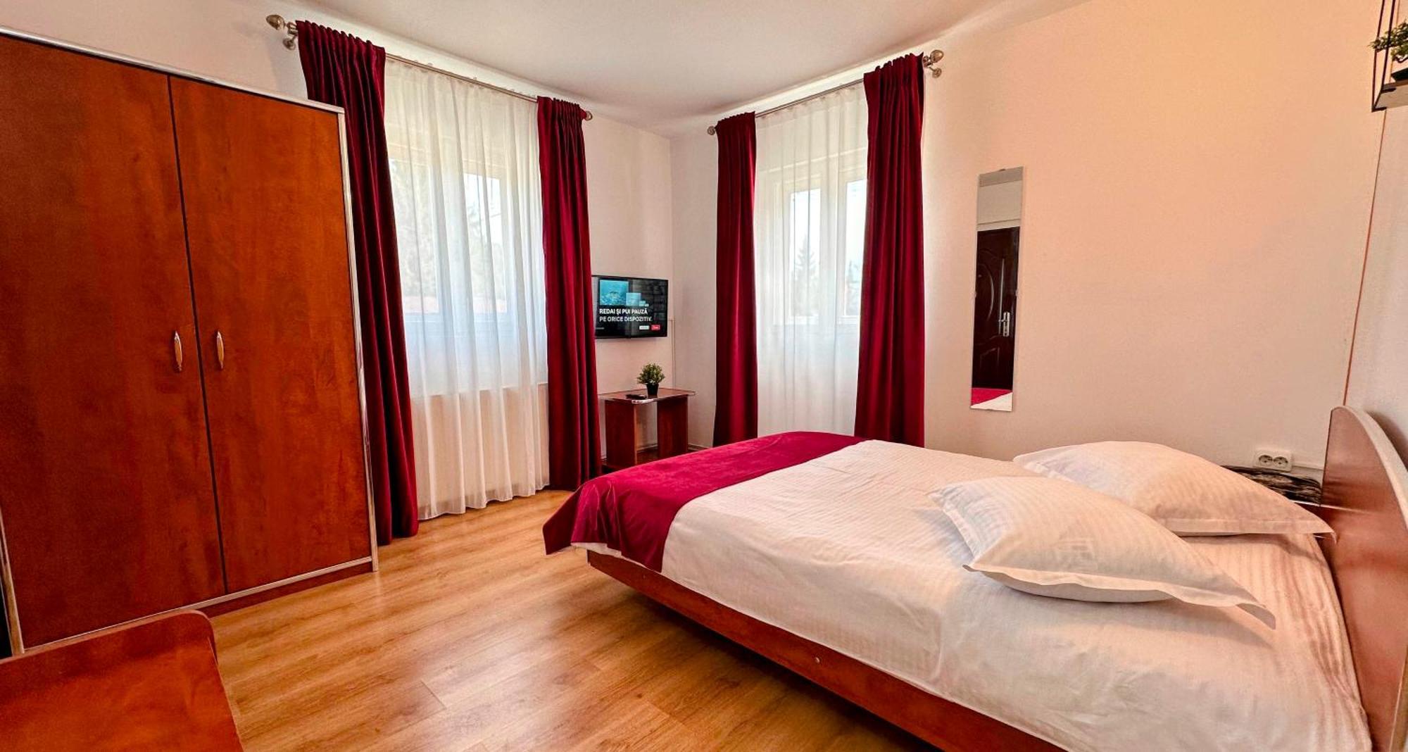 Valea Alba View - Self Check-In Hotell Buşteni Exteriör bild